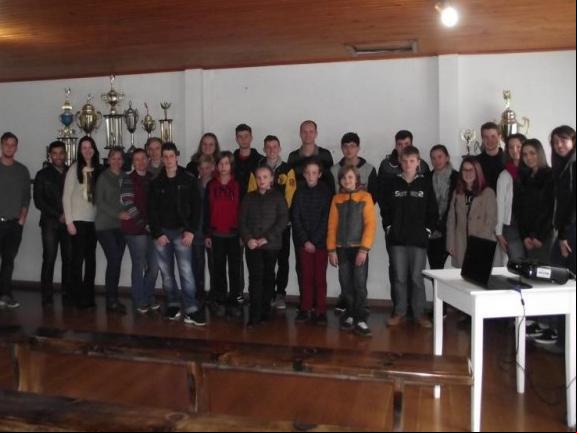 Projeto #empreendedorjunior realiza sua primeira ação
