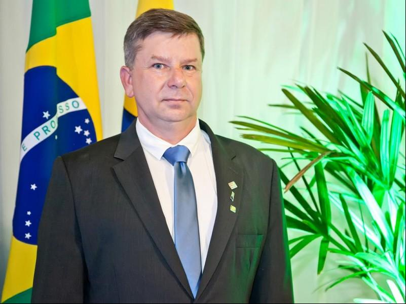 Empresário Gilmar Sadloski assume a presidência da AEI e CDL para Gestão 2019/2020