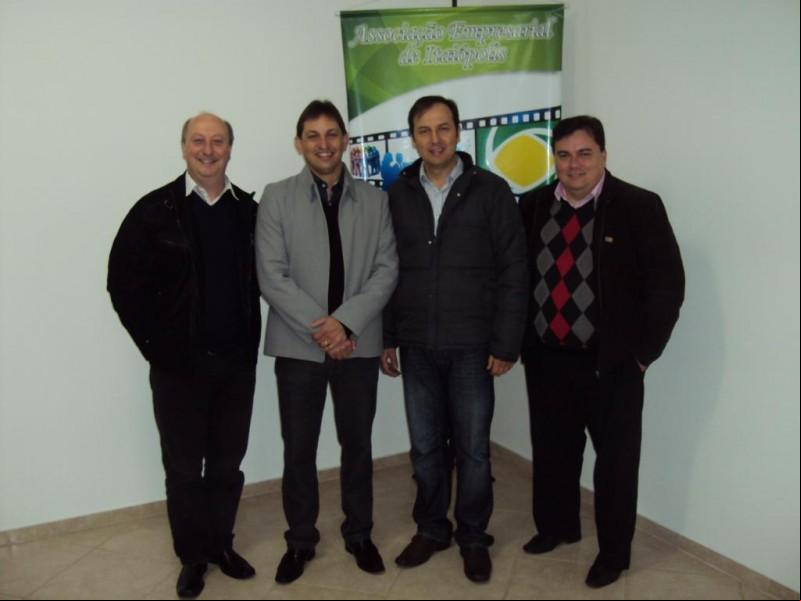 1° Café Palestra organizado pela AEI foi um grande sucesso