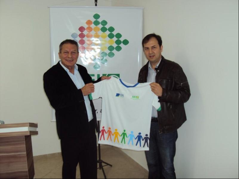 AEI realiza 2° Café Palestra
